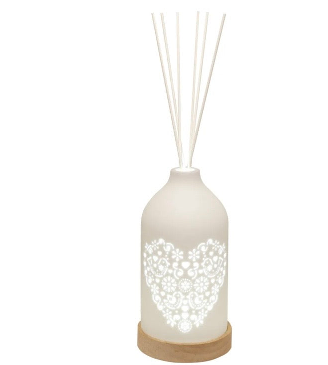 19 inch led reed diffuser with free linen oil love heart