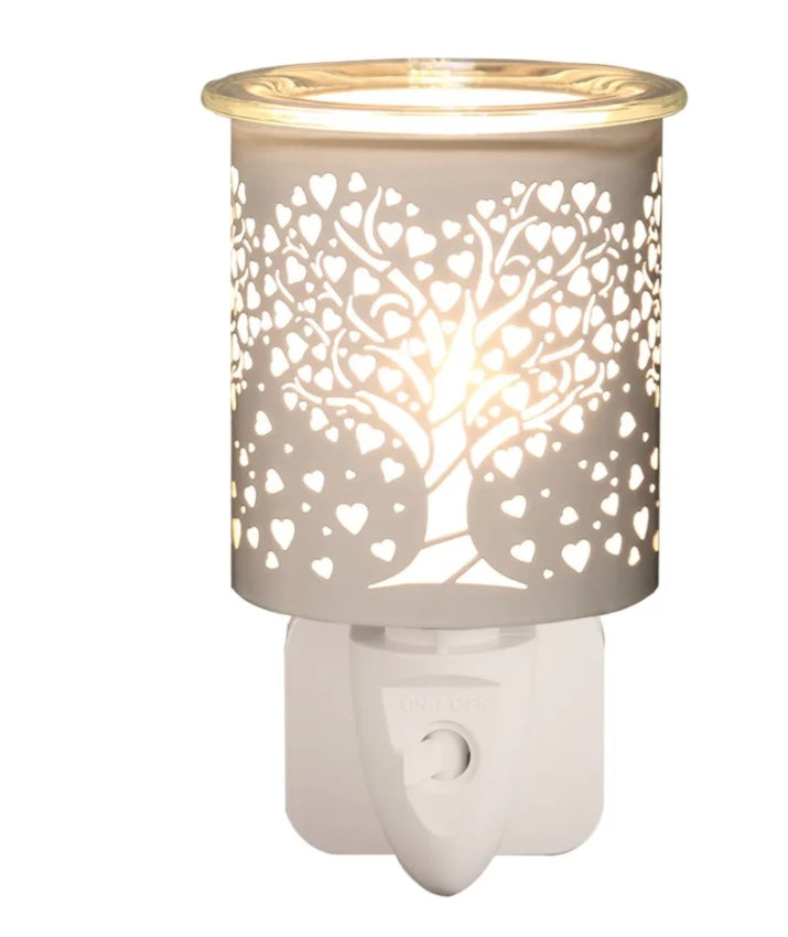 Wax melter wall plug tree design